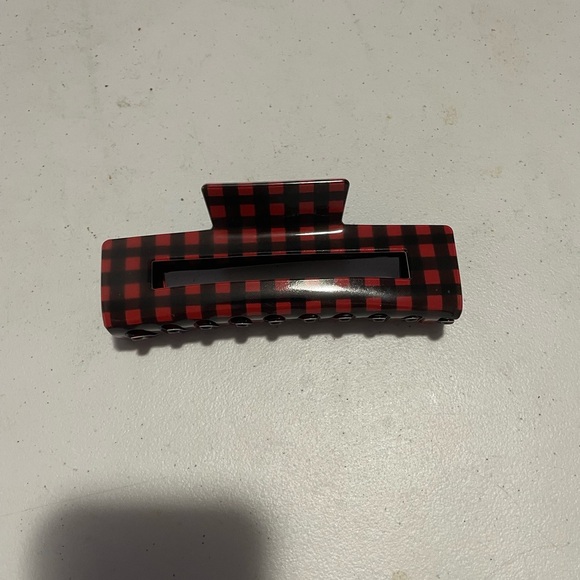 Red and Black Checkered claw Clip - Picture 1 of 1